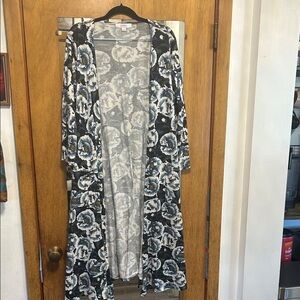 LuLaRoe Black, White & Blue Floral Long Sleeve Sarah Sweater